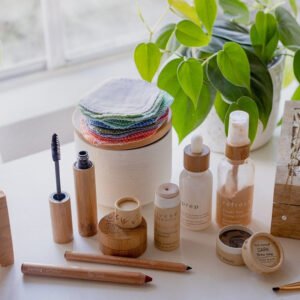 Eyeliner Pencil - Onyx & Hearth - Zero Waste Eyeliner. Vegan. Cruelty Free - Image 3